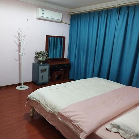 空中花园民宿 贵阳火车站店 Exteriör bild